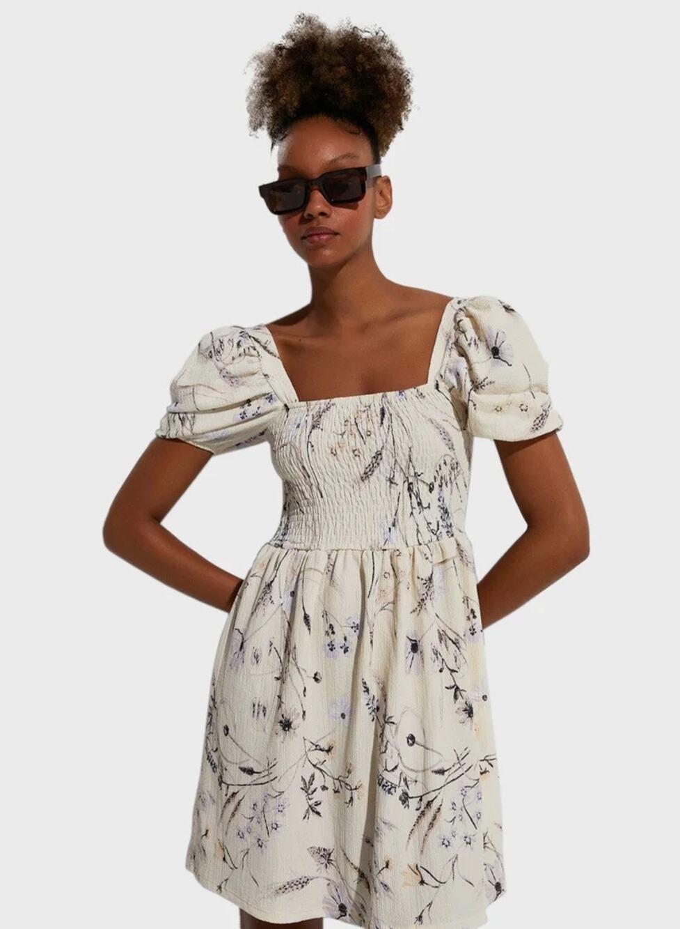 H&M Floral Smocked Puff Sleeve Mini Dress Cream XS
